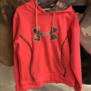 Women’s Under Armour Sweatshirt
